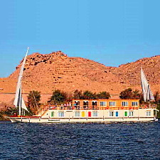 S/B Elephantine Dahabeya